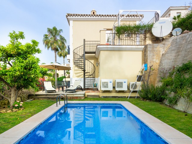 Reihenhaus, Istán, R4686706