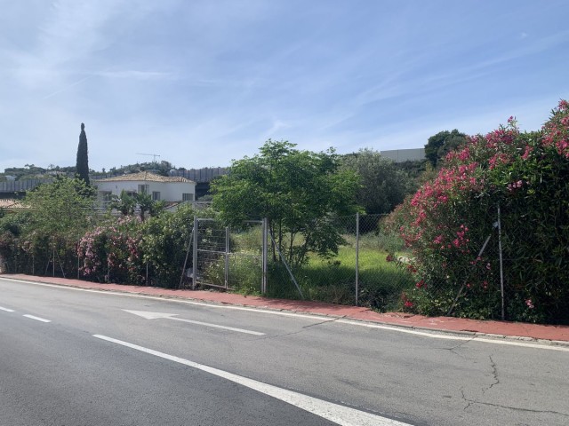  Grundstück in Nueva Andalucía