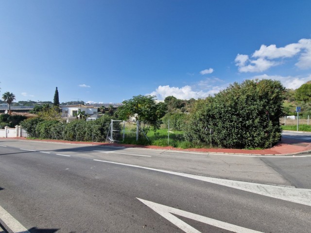  Grundstück in Nueva Andalucía