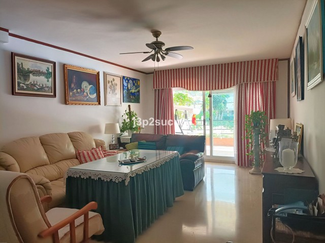 Huoneisto, Guadalmina Alta, R4869067