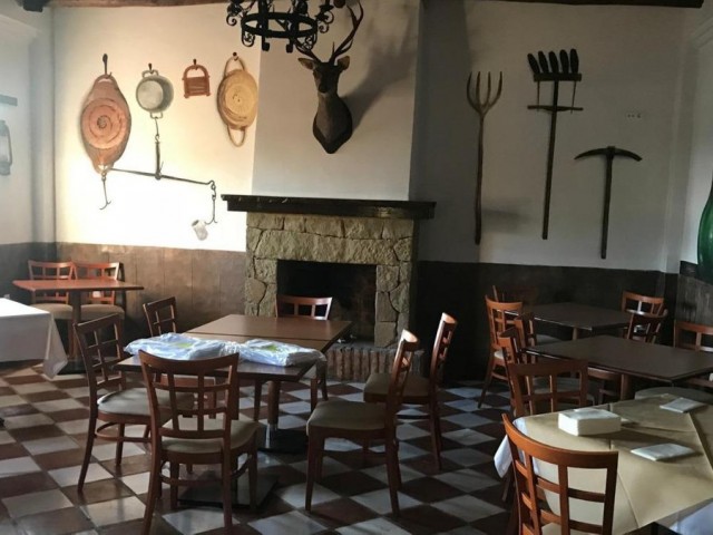 1 Bedrooms Villa in Selwo