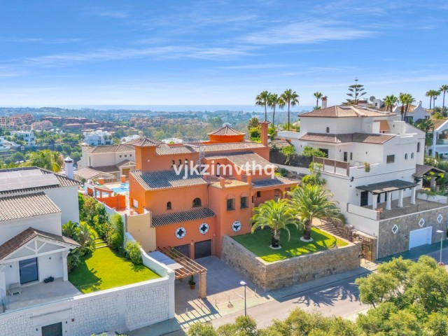 5 Makuuhuoneen Huvila Benahavís