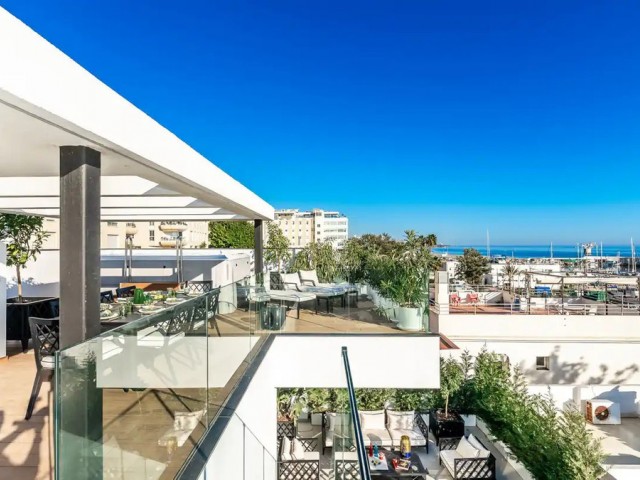 5 Bedrooms Villa in The Golden Mile