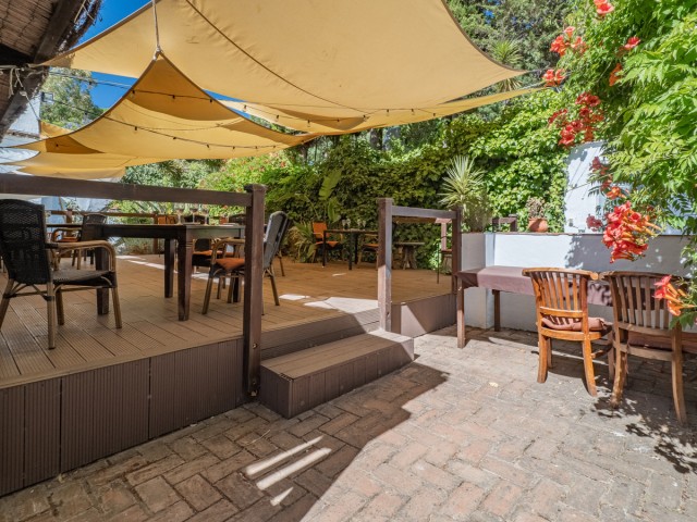 Kommerziell in Casares