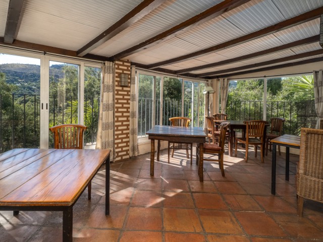 Kommerziell in Casares