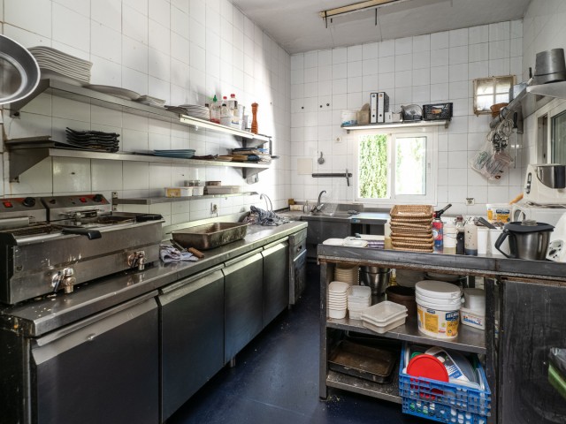 Kommerziell in Casares