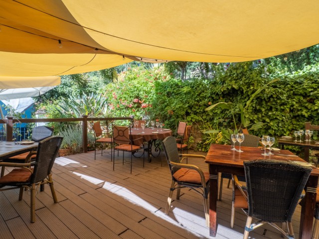 Kommerziell in Casares