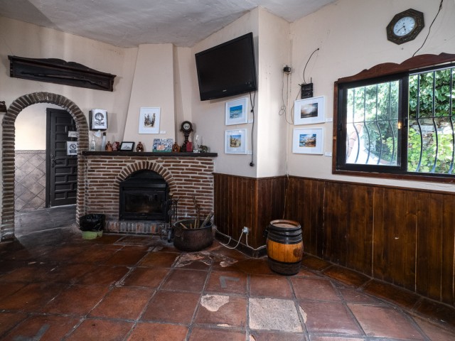 Kommerziell in Casares