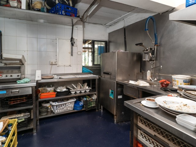 Kommerziell in Casares