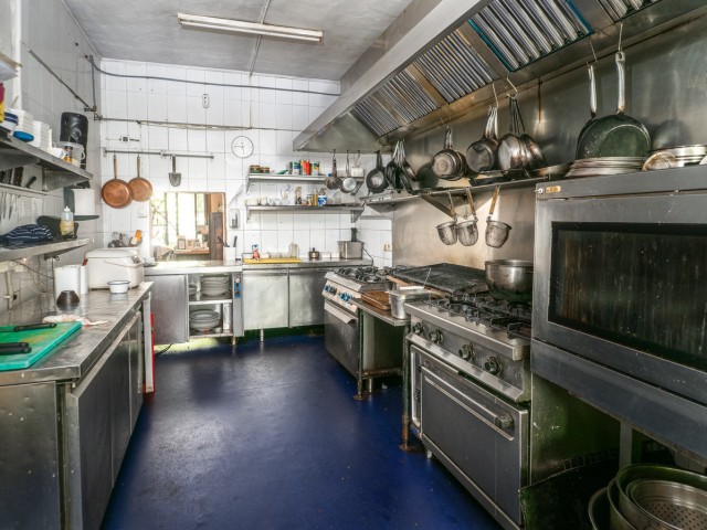 Kommerziell in Casares