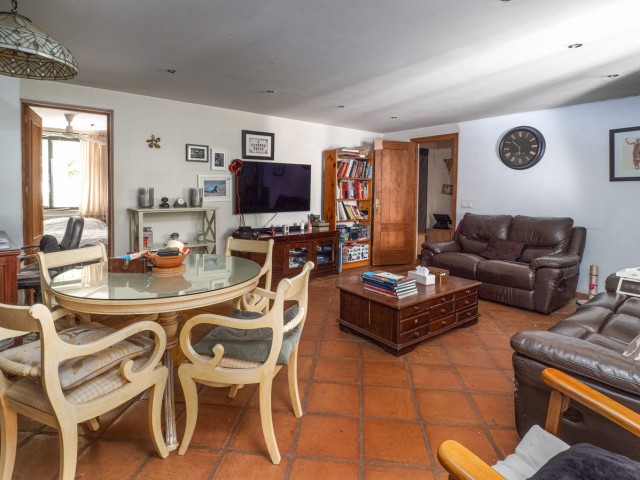 Kommerziell in Casares