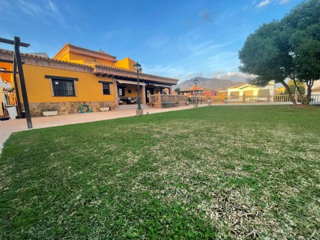 4 Sovrums Villa i Mijas Costa