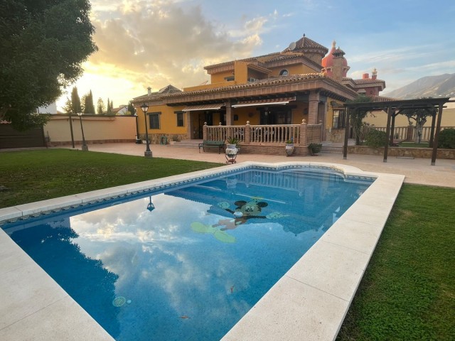 4 Sovrums Villa i Mijas Costa