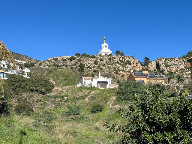  Tomt i Benalmadena