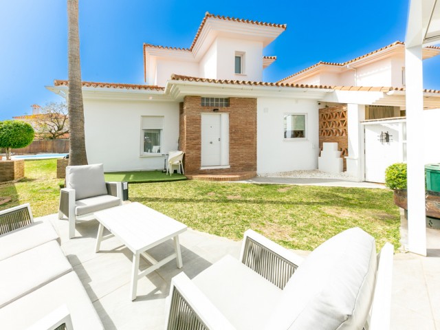 Villa avec 4 Chambres  à Fuengirola