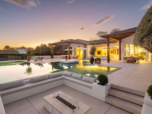 Villa, Nueva Andalucia, R4897873