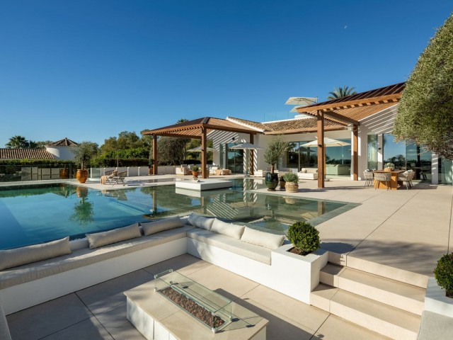 6 Slaapkamer Villa in Nueva Andalucía