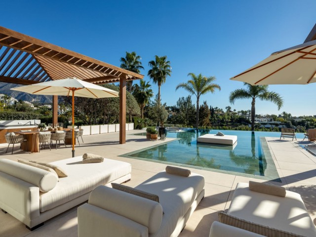 6 Slaapkamer Villa in Nueva Andalucía