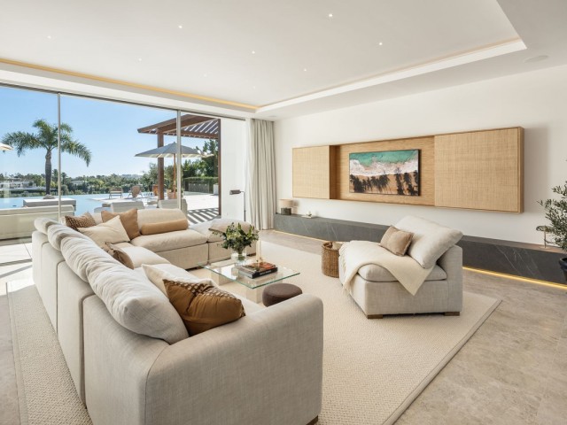 6 Slaapkamer Villa in Nueva Andalucía