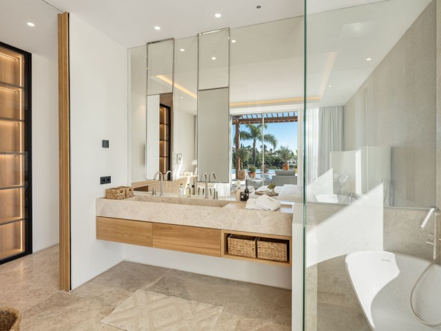6 Slaapkamer Villa in Nueva Andalucía