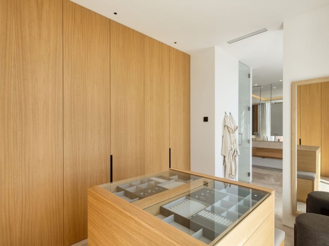 6 Slaapkamer Villa in Nueva Andalucía