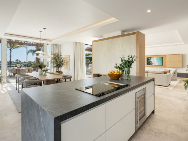 6 Bedrooms Villa in Nueva Andalucía