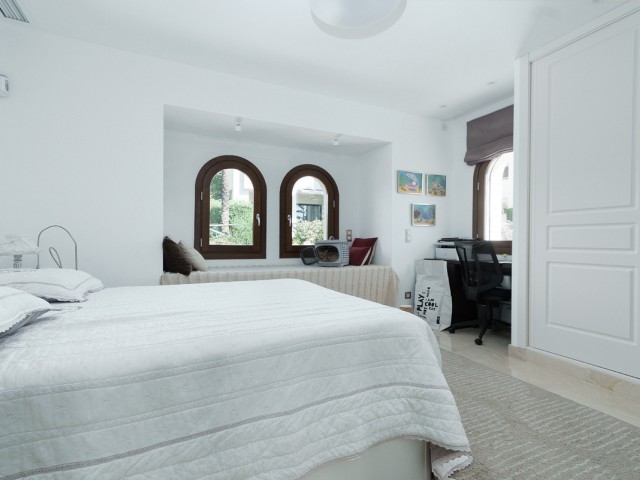 4 Slaapkamer Rijtjeshuis in Benahavís