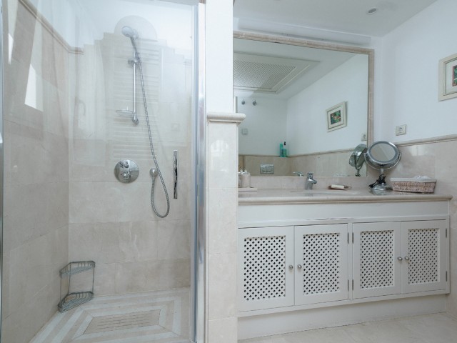 4 Slaapkamer Rijtjeshuis in Benahavís