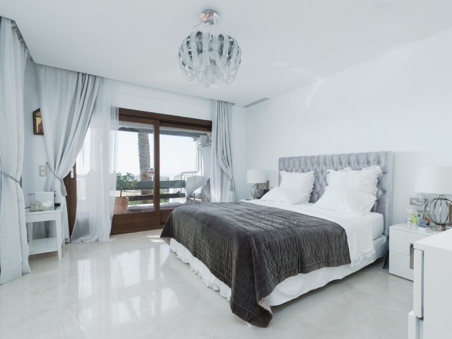 4 Bedrooms Townhouse in Benahavís