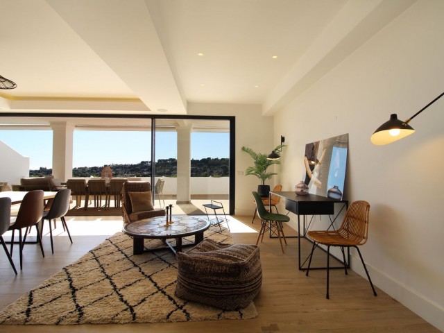 Penthouse in Las Brisas