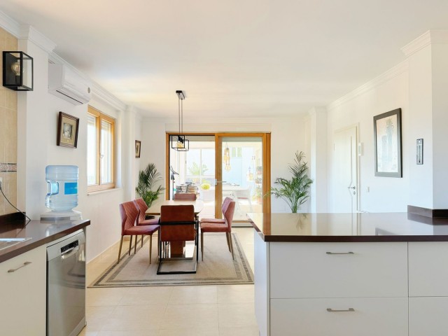 8 Sovrums Villa i Elviria
