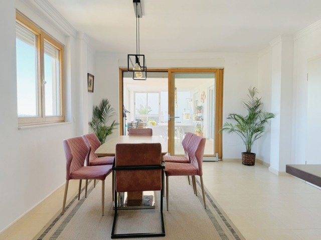 8 Sovrums Villa i Elviria