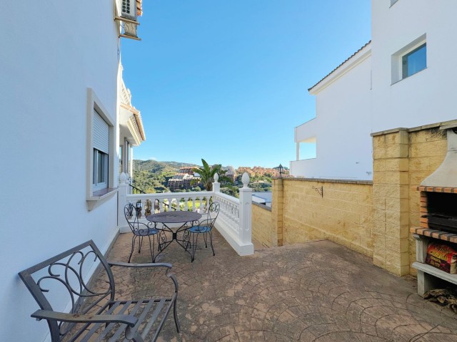 8 Sovrums Villa i Elviria