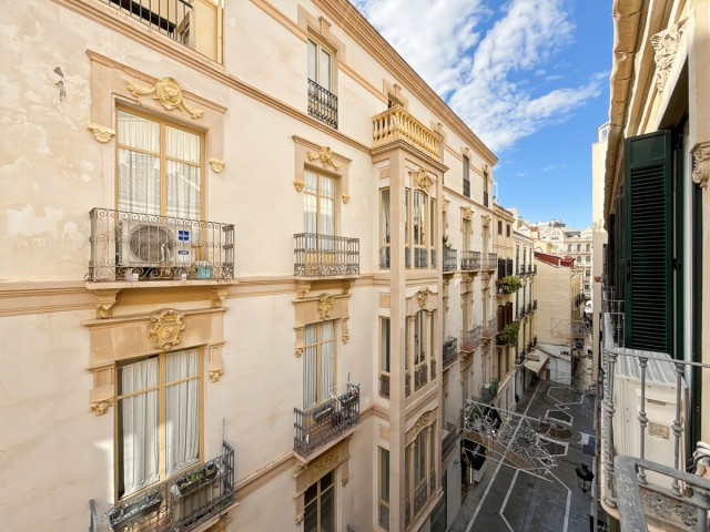 Apartamento con 4 Dormitorios  en Centro Histórico