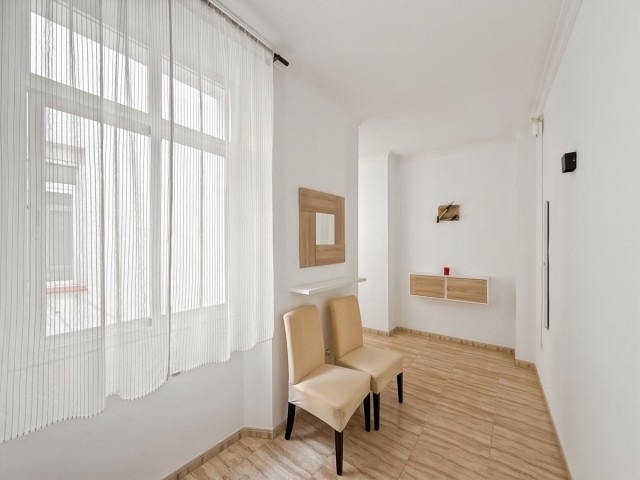 Apartamento con 4 Dormitorios  en Centro Histórico