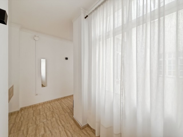 Apartamento con 4 Dormitorios  en Centro Histórico