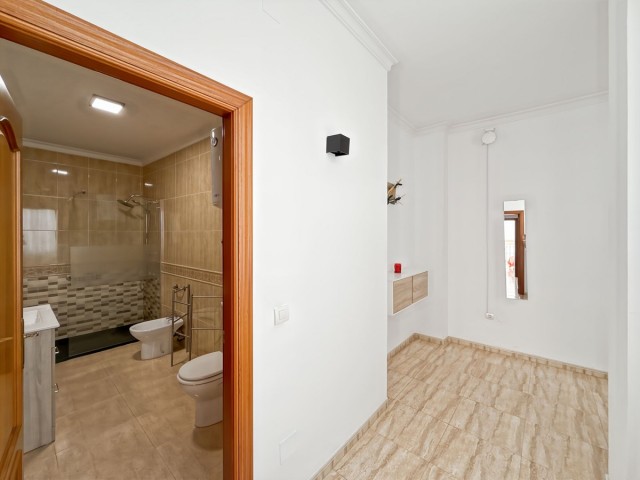 Apartamento con 4 Dormitorios  en Centro Histórico