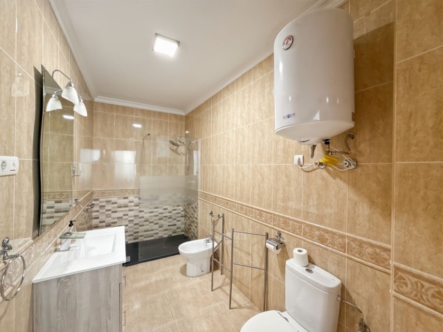 Apartamento con 4 Dormitorios  en Centro Histórico