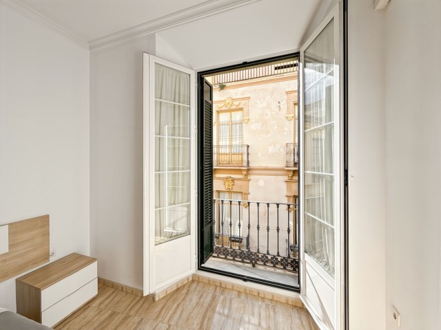 Apartamento con 4 Dormitorios  en Centro Histórico
