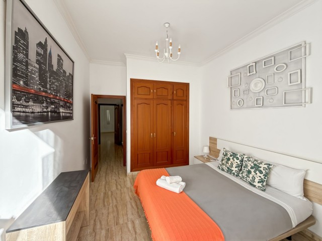 Apartamento con 4 Dormitorios  en Centro Histórico