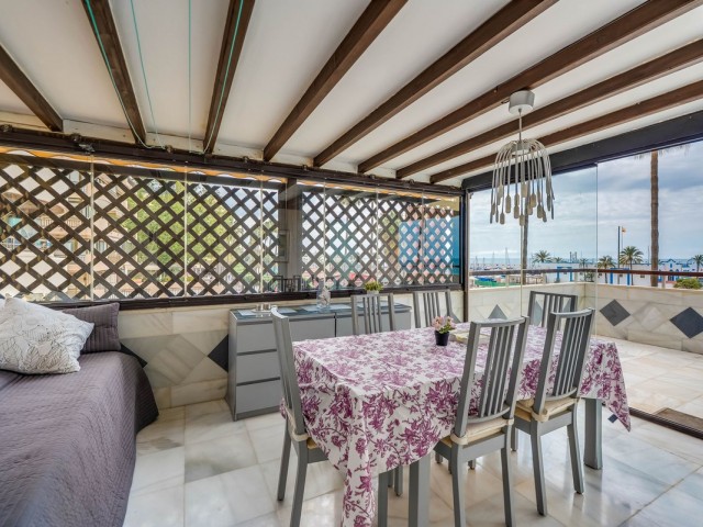 Appartement avec 3 Chambres  à Marbella
