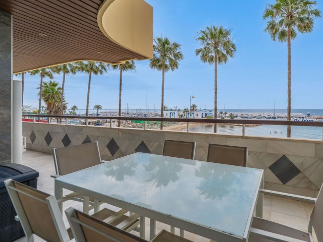 Appartement avec 3 Chambres  à Marbella