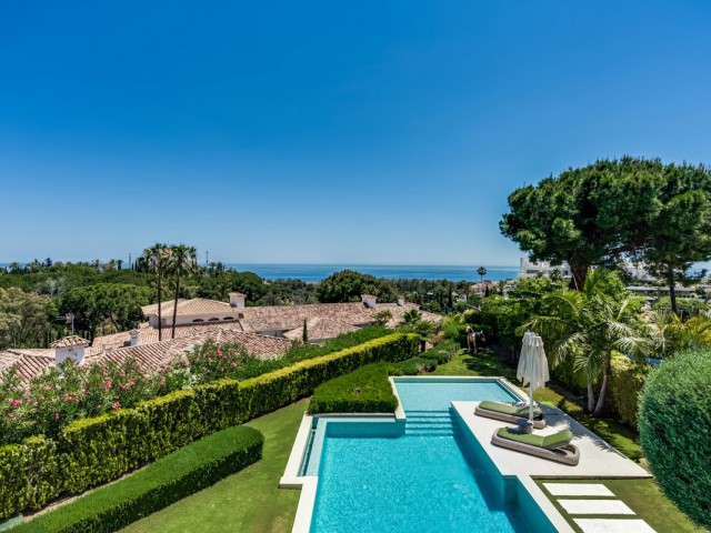 Villa avec 5 Chambres  à The Golden Mile