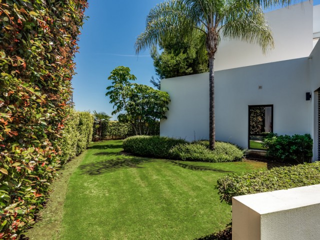 Villa avec 5 Chambres  à The Golden Mile