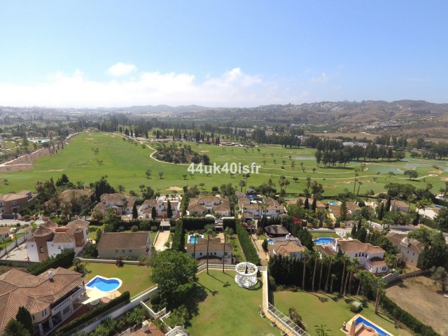 Villa avec 8 Chambres  à Mijas Golf