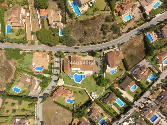 Villa avec 8 Chambres  à Mijas Golf