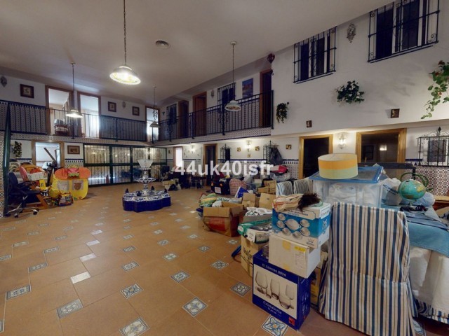 Villa avec 8 Chambres  à Mijas Golf