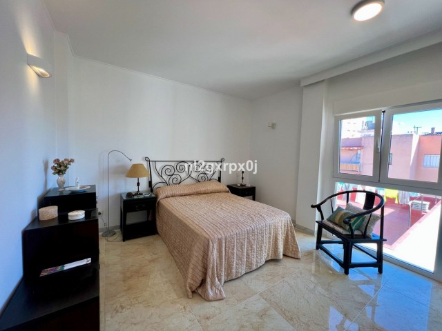 Comercial con 15 Dormitorios  en Las Lagunas