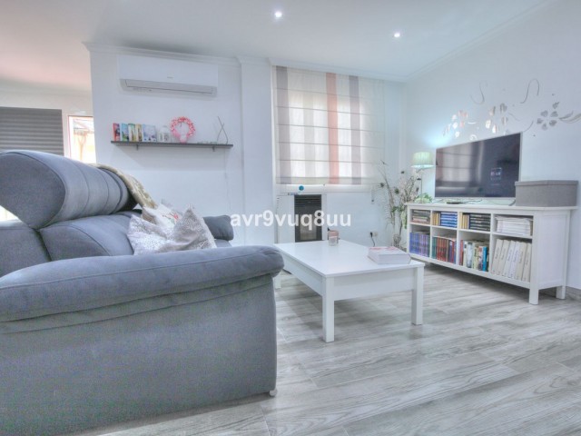 Kommerziell, Las Lagunas, R4747474