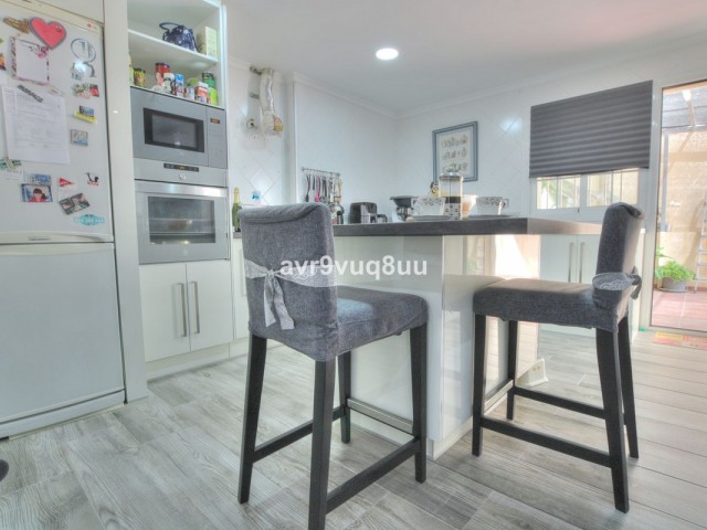 Kommerziell, Las Lagunas, R4747474